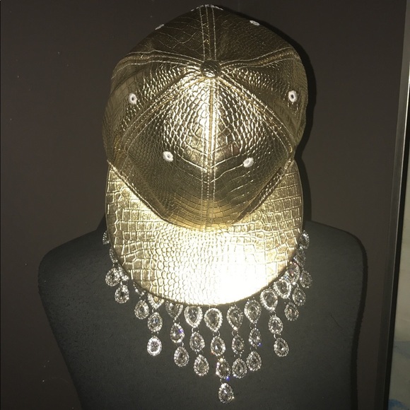 NWT Steve Madden Gold Croc Embossed Flat Brim Cap - Picture 3 of 5